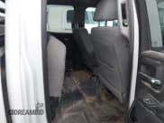 ✅ 2018 Chevrolet Silverado 2500HD Work Truck • VIN: 1GB2CUEG8JZ317412 • Lot: 42549203. Wystawiony na IAAI z przebiegiem 229 057 mil. Bezpłatny archiwum sprzedaży aukcyjnych z USA i szczegółowy raport historii pojazdu na DreamBid. Zdjęcie 6.