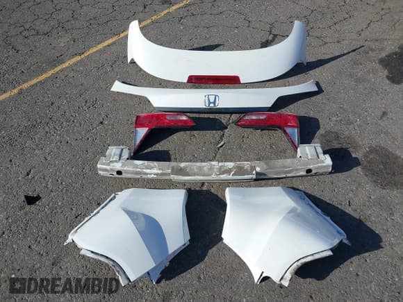 ✅ 2020 Honda HR-V Sport • VIN: 3CZRU6H18LM703434 • Lot: 43565350. Listed on IAAI with 49,005 mi. Free auction sales archive from the USA and detailed vehicle history report at DreamBid. Image 18.