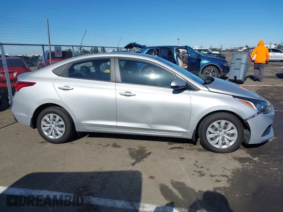 ✅ 2020 Hyundai Accent SE • VIN: 3KPC24A61LE117213 • Лот: 41505680. Опубликован ранее на IAAI с пробегом 54 735 миль. Бесплатный доступ к архиву аукционных продаж из США и подробный отчёт об истории автомобиля на DreamBid. Изображение 14.
