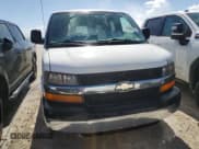 ✅ 2012 Chevrolet Express Passenger 1LT • VIN: 1GAZGYFG6C1134377 • Lot: 75669234. Wystawiony na Copart z przebiegiem Nie podano. Bezpłatny archiwum sprzedaży aukcyjnych z USA i szczegółowy raport historii pojazdu na DreamBid. Zdjęcie 5.