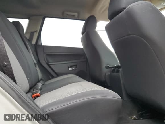 ✅ 2010 Jeep Grand Cherokee Laredo • VIN: 1J4PS4GK2AC161578 • Lot: 93261075. Listed on Copart with 200,090 mi. Free auction sales archive from the USA and detailed vehicle history report at DreamBid. Image 11.