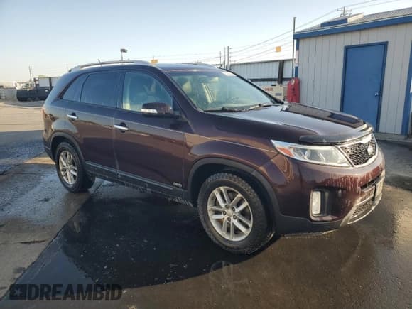 ✅ 2014 Kia Sorento LX • VIN: 5XYKTCA68EG446757 • Lot: 81235625. Wystawiony na Copart z przebiegiem 216 431 mil. Bezpłatny archiwum sprzedaży aukcyjnych z USA i szczegółowy raport historii pojazdu na DreamBid. Zdjęcie 4.