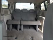 ✅ 2010 Dodge Grand Caravan SXT • VIN: 2D4RN5D19AR489601 • Лот: 70629315. Опубликован ранее на Copart с пробегом 242 179 миль. Бесплатный доступ к архиву аукционных продаж из США и подробный отчёт об истории автомобиля на DreamBid. Изображение 10.