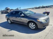 ✅ 2007 Toyota Camry SE • VIN: 4T1BE46K97U579689 • Lot: 91037505. Wystawiony na Copart z przebiegiem 161 968 mil. Bezpłatny archiwum sprzedaży aukcyjnych z USA i szczegółowy raport historii pojazdu na DreamBid. Zdjęcie 4.