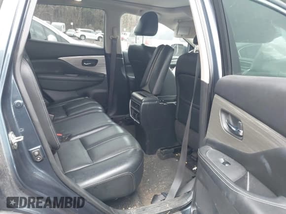 ✅ 2017 Nissan Murano Platinum • VIN: 5N1AZ2MG8HN165625 • Lot: 41416352. Wystawiony na IAAI z przebiegiem 122 393 mil. Bezpłatny archiwum sprzedaży aukcyjnych z USA i szczegółowy raport historii pojazdu na DreamBid. Zdjęcie 8.