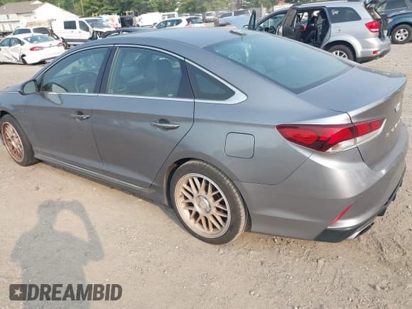 ✅ 2018 Hyundai Sonata SEL • VIN: 5NPE34AF2JH617590 • Лот: 42916700. Опубликован ранее на IAAI с пробегом 81 434 миль. Бесплатный доступ к архиву аукционных продаж из США и подробный отчёт об истории автомобиля на DreamBid. Изображение 3.
