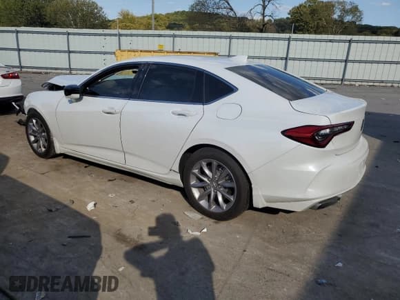 ✅ 2022 Acura TLX • VIN: 19UUB5F39NA001144 • Lot: 72239194. Wystawiony na Copart z przebiegiem Nie podano. Bezpłatny archiwum sprzedaży aukcyjnych z USA i szczegółowy raport historii pojazdu na DreamBid. Zdjęcie 2.