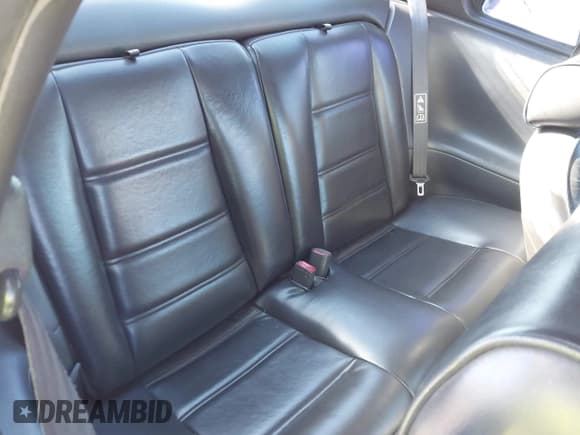 ✅ 2002 Ford Mustang Standard • VIN: 1FAFP40402F120094 • Lot: 43734482. Listed on IAAI with 266,348 mi. Free auction sales archive from the USA and detailed vehicle history report at DreamBid. Image 8.