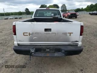 ✅ 2000 Chevrolet S-10 • VIN: 1GCCS1448Y8126095 • Лот: 54539385. Опубликован ранее на Copart с пробегом 164 328 миль. Бесплатный доступ к архиву аукционных продаж из США и подробный отчёт об истории автомобиля на DreamBid. Изображение 6.