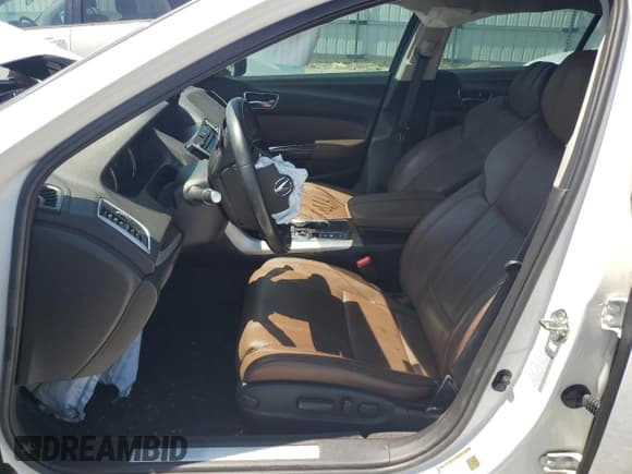 ✅ 2019 Acura TLX Technology • VIN: 19UUB3F40KA003518 • Лот: 62763805. Опубликован ранее на Copart с пробегом Не указан. Бесплатный доступ к архиву аукционных продаж из США и подробный отчёт об истории автомобиля на DreamBid. Изображение 7.