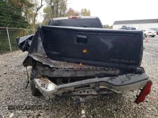 ✅ 2003 Chevrolet Silverado 1500 LS • VIN: 1GCEK19T83E346467 • Лот: 75599424. Опубликован ранее на Copart с пробегом 292 233 миль. Бесплатный доступ к архиву аукционных продаж из США и подробный отчёт об истории автомобиля на DreamBid. Изображение 6.