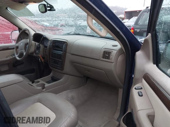 ✅ 2004 Ford Explorer Eddie Bauer • VIN: 1FMZU64W44UB24490 • Лот: 41566298. Опубликован ранее на IAAI с пробегом 119 126 миль. Бесплатный доступ к архиву аукционных продаж из США и подробный отчёт об истории автомобиля на DreamBid. Изображение 5.
