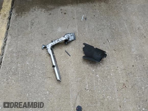 ✅ 2007 GMC Sierra 2500HD SLE1 • VIN: 1GTHK29D57E164940 • Lot: 71756044. Wystawiony na Copart z przebiegiem 371 493 mil. Bezpłatny archiwum sprzedaży aukcyjnych z USA i szczegółowy raport historii pojazdu na DreamBid. Zdjęcie 12.