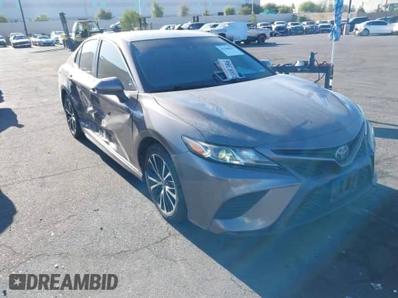2020 Toyota Camry Hybrid SE с VIN 4T1G31AKXLU539942, выставлен на аукционе IAAI как лот 42300015 с пробегом 67 035 миль миль и . История ставок и продаж доступна на DreamBid. Изображение 1.