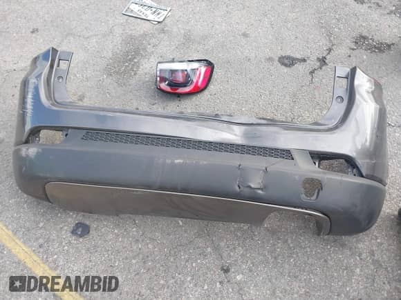 2021 Jeep Compass 80th Anniversary z VIN 3C4NJCEB7MT596909, wystawiony jako IAAI lot #41376547 z przebiegiem 54 058 mil mil oraz . Historia ofert i sprzedaży dostępna na DreamBid. Obrazek 12.