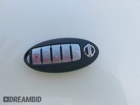 ✅ 2022 Nissan Maxima Platinum • VIN: 1N4AA6FV2NC507985 • Lot: 42960302. Listed on IAAI with 42,882 mi. Free auction sales archive from the USA and detailed vehicle history report at DreamBid. Image 11.