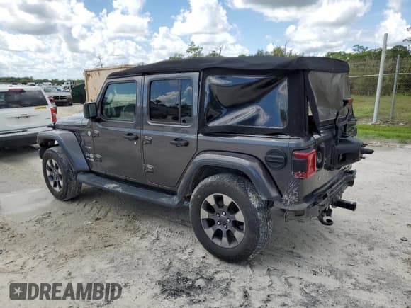 ✅ 2019 Jeep Wrangler Unlimited Sahara • VIN: 1C4HJXEG9KW597955 • Lot: 80563375. Wystawiony na Copart z przebiegiem 66 853 mil. Bezpłatny archiwum sprzedaży aukcyjnych z USA i szczegółowy raport historii pojazdu na DreamBid. Zdjęcie 2.