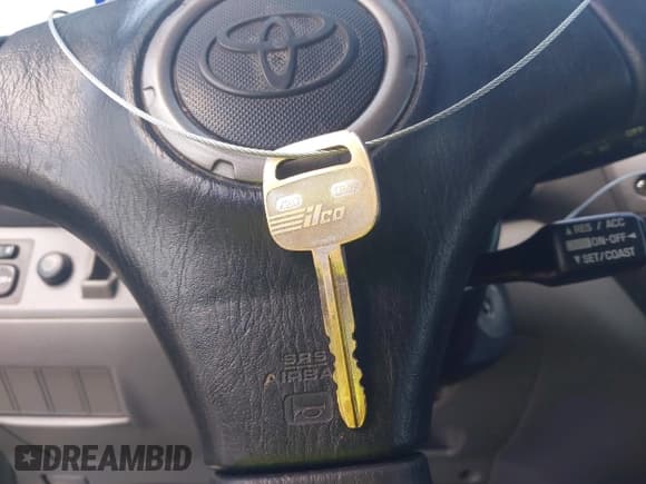 ✅ 2003 Toyota RAV4 • VIN: JTEGH20V436012647 • Lot: 43160056. Wystawiony na IAAI z przebiegiem 224 648 mil. Bezpłatny archiwum sprzedaży aukcyjnych z USA i szczegółowy raport historii pojazdu na DreamBid. Zdjęcie 11.