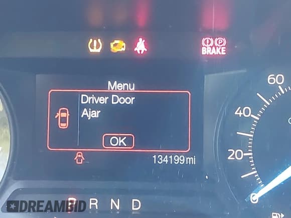 ✅ 2016 Ford Police Interceptor Utility • VIN: 1FM5K8AR5GGD16437 • Lot: 41998634. Wystawiony na IAAI z przebiegiem 134 199 mil. Bezpłatny archiwum sprzedaży aukcyjnych z USA i szczegółowy raport historii pojazdu na DreamBid. Zdjęcie 15.