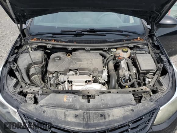 ✅ 2018 Chevrolet Cruze LT • VIN: 3G1BE6SMXJS652382 • Lot: 69265045. Listed on Copart with 100,466 mi. Free auction sales archive from the USA and detailed vehicle history report at DreamBid. Image 11.