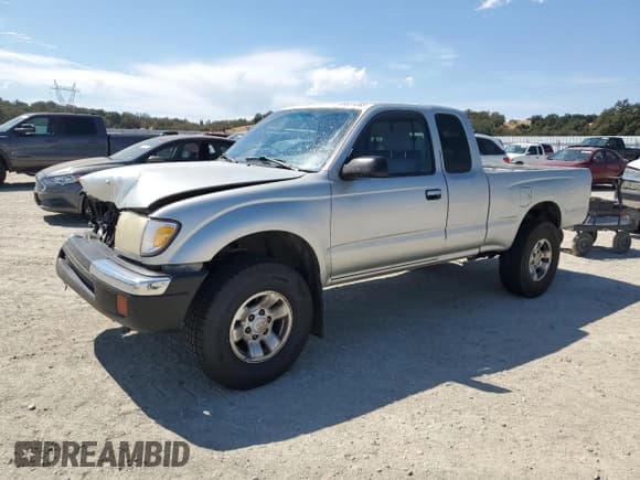 ✅ 2000 Toyota Tacoma PreRunner • VIN: 4TASM92N3YZ592104 • Lot: 69591285. Listed on Copart with 116,260 mi. Free auction sales archive from the USA and detailed vehicle history report at DreamBid. Image 1.