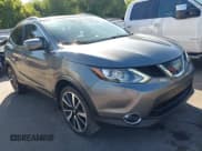 ✅ 2017 Nissan Rogue SV • VIN: JN1BJ1CR2HW134638 • Lot: 42513386. Wystawiony na IAAI z przebiegiem 90 474 mil. Bezpłatny archiwum sprzedaży aukcyjnych z USA i szczegółowy raport historii pojazdu na DreamBid. Zdjęcie 1.