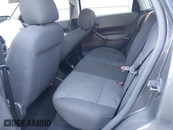 ✅ 2007 Ford Focus S • VIN: 1FAHP37N67W222010 • Lot: 42775997. Listed on IAAI with 236,378 mi. Free auction sales archive from the USA and detailed vehicle history report at DreamBid. Image 8.