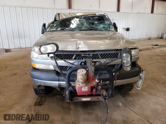 ✅ 2001 Chevrolet Silverado 2500HD LS • VIN: 1GCHK24131E276379 • Lot: 60197055. Wystawiony na Copart z przebiegiem Nie podano. Bezpłatny archiwum sprzedaży aukcyjnych z USA i szczegółowy raport historii pojazdu na DreamBid. Zdjęcie 5.