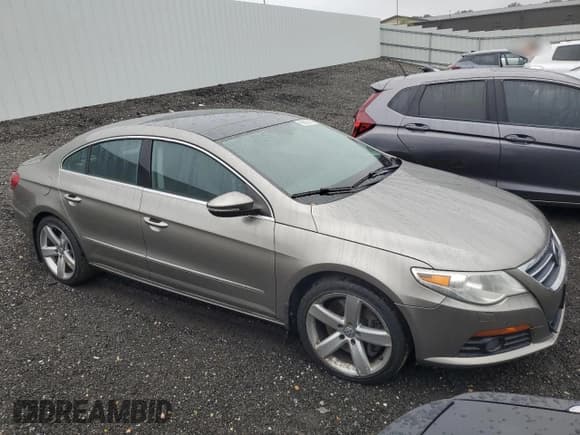 ✅ 2009 Volkswagen CC 4Motion • VIN: WVWGU73C19E526431 • Лот: 69520435. Опубликован ранее на Copart с пробегом 175 939 миль. Бесплатный доступ к архиву аукционных продаж из США и подробный отчёт об истории автомобиля на DreamBid. Изображение 4.
