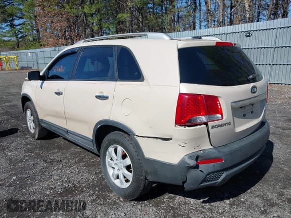 ✅ 2011 Kia Sorento LX • VIN: 5XYKT3A14BG060322 • Лот: 41866862. Опубликован ранее на IAAI с пробегом 192 198 миль. Бесплатный доступ к архиву аукционных продаж из США и подробный отчёт об истории автомобиля на DreamBid. Изображение 3.