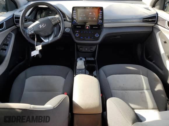 2020 Hyundai Ioniq SE с VIN KMHC75LJ1LU068651, выставлен на аукционе Copart как лот 61080894 с пробегом 15 614 миль миль и Списание • Salvage title. История ставок и продаж доступна на DreamBid. Изображение 8.