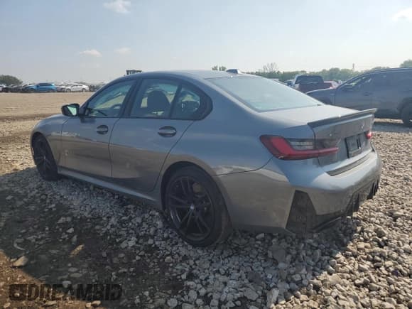 ✅ 2024 BMW 3 Series M340i xDrive • VIN: 3MW49FF07R8E04074 • Lot: 64694255. Wystawiony na Copart z przebiegiem Nie podano. Bezpłatny archiwum sprzedaży aukcyjnych z USA i szczegółowy raport historii pojazdu na DreamBid. Zdjęcie 2.