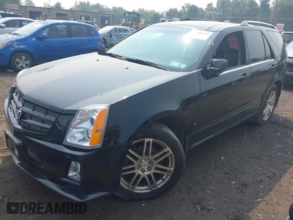 ✅ 2007 Cadillac SRX • VIN: 1GYEE637870164930 • Лот: 42902130. Опубликован ранее на IAAI с пробегом 176 819 миль. Бесплатный доступ к архиву аукционных продаж из США и подробный отчёт об истории автомобиля на DreamBid. Изображение 2.