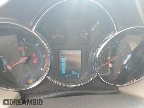 ✅ 2014 Chevrolet Cruze Diesel • VIN: 1G1P75SZ1E7289058 • Лот: 66223975. Опубликован ранее на Copart с пробегом 198 796 миль. Бесплатный доступ к архиву аукционных продаж из США и подробный отчёт об истории автомобиля на DreamBid. Изображение 9.