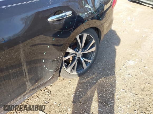 ✅ 2016 Nissan Maxima Platinum • VIN: 1N4AA6AP5GC382430 • Lot: 43769066. Listed on IAAI with 105,785 mi. Free auction sales archive from the USA and detailed vehicle history report at DreamBid. Image 6.