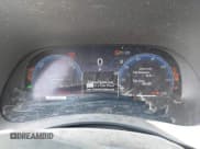 ✅ 2024 Toyota Highlander Hybrid Limited • VIN: 5TDXBRCHXRS637292 • Lot: 43121173. Wystawiony na IAAI z przebiegiem 18 099 mil. Bezpłatny archiwum sprzedaży aukcyjnych z USA i szczegółowy raport historii pojazdu na DreamBid. Zdjęcie 7.