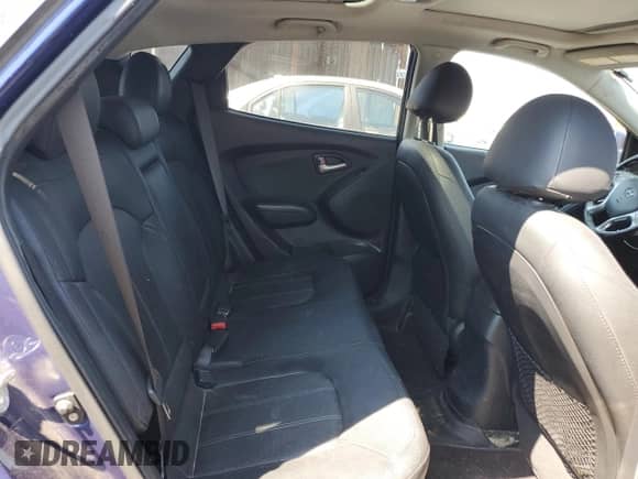 ✅ 2011 Hyundai Tucson Limited • VIN: KM8JUCACXBU157741 • Lot: 70197675. Listed on Copart with 116,727 mi miles. Access the free auction sales archive from the USA and view a detailed vehicle history report at DreamBid. Image 10.