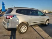 ✅ 2017 Chevrolet Traverse LS • VIN: 1GNKRFED2HJ305073 • Lot: 86101695. Wystawiony na Copart z przebiegiem 193 792 mil. Bezpłatny archiwum sprzedaży aukcyjnych z USA i szczegółowy raport historii pojazdu na DreamBid. Zdjęcie 3.