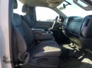 ✅ 2018 GMC Sierra 1500 • VIN: 1GTN1LEC6JZ905217 • Лот: 82691815. Опубликован ранее на Copart с пробегом 124 293 миль. Бесплатный доступ к архиву аукционных продаж из США и подробный отчёт об истории автомобиля на DreamBid. Изображение 10.