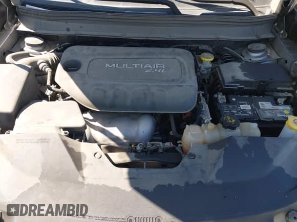 ✅ 2019 Jeep Cherokee Latitude Plus • VIN: 1C4PJLLB1KD160703 • Lot: 43564757. Wystawiony na IAAI z przebiegiem 60 991 mil. Bezpłatny archiwum sprzedaży aukcyjnych z USA i szczegółowy raport historii pojazdu na DreamBid. Zdjęcie 10.