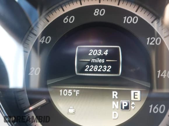 ✅ 2012 Mercedes-Benz E 350 Luxury • VIN: WDDHF8JB1CA644286 • Lot: 43258113. Listed on IAAI with 228,232 mi. Free auction sales archive from the USA and detailed vehicle history report at DreamBid. Image 15.