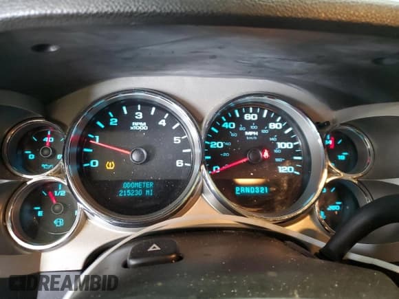 ✅ 2007 Chevrolet Silverado 1500 LTZ • VIN: 2GCEK19J471652622 • Lot: 73006544. Listed on Copart with 215,230 mi. Free auction sales archive from the USA and detailed vehicle history report at DreamBid. Image 9.