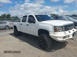 ✅ 2010 GMC Sierra 2500HD SLE • VIN: 1GT4K0B6XAF130556 • Лот: 42959407. Опубликован ранее на IAAI с пробегом 237 205 миль. Бесплатный доступ к архиву аукционных продаж из США и подробный отчёт об истории автомобиля на DreamBid. Изображение 1.
