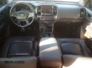 ✅ 2021 Chevrolet Colorado 4WD Z71 • VIN: 1GCGTDEN4M1274500 • Lot: 92987505. Wystawiony na Copart z przebiegiem 39 442 mil. Bezpłatny archiwum sprzedaży aukcyjnych z USA i szczegółowy raport historii pojazdu na DreamBid. Zdjęcie 8.