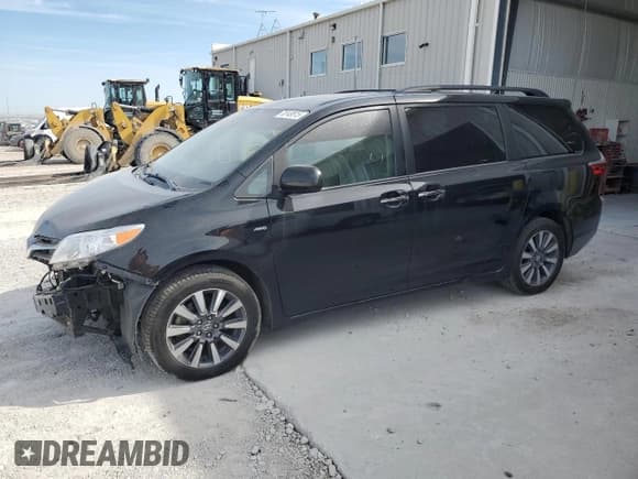 ✅ 2018 Toyota Sienna XLE • VIN: 5TDDZ3DC9JS206770 • Lot: 70149515. Listed on Copart with 125,626 mi. Free auction sales archive from the USA and detailed vehicle history report at DreamBid. Image 1.