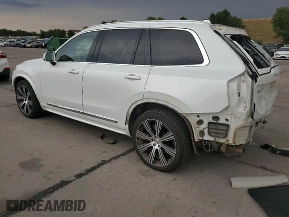 ✅ 2021 Volvo XC90 Inscription Expression • VIN: YV4BR00L8M1760666 • Lot: 66363635. Listed on Copart with 52,602 mi. Free auction sales archive from the USA and detailed vehicle history report at DreamBid. Image 2.