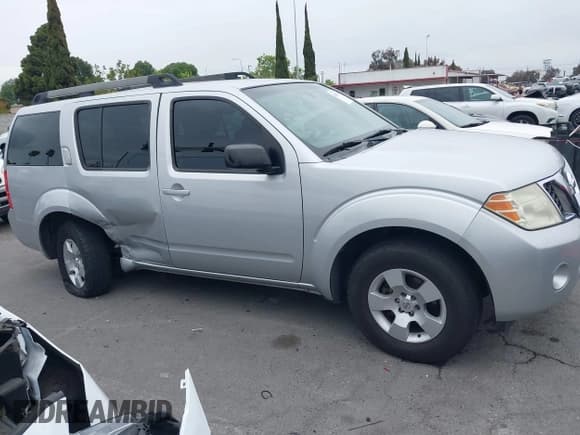 ✅ 2010 Nissan Pathfinder SE • VIN: 5N1AR1NN7AC626841 • Лот: 42107798. Опубликован ранее на IAAI с пробегом 175 784 миль. Бесплатный доступ к архиву аукционных продаж из США и подробный отчёт об истории автомобиля на DreamBid. Изображение 13.