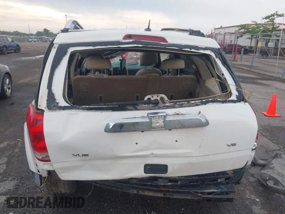 ✅ 2007 Saturn VUE V6 • VIN: 5GZCZ53447S803308 • Lot: 42598463. Wystawiony na IAAI z przebiegiem 232 832 mil. Bezpłatny archiwum sprzedaży aukcyjnych z USA i szczegółowy raport historii pojazdu na DreamBid. Zdjęcie 16.