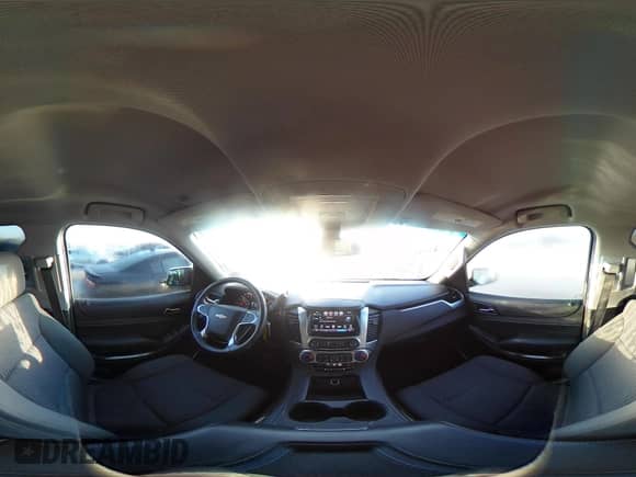 2018 Chevrolet Suburban LS z VIN 1GNSKGKC5JR173889, wystawiony jako IAAI lot #42152865 z przebiegiem 73 358 mil mil oraz . Historia ofert i sprzedaży dostępna na DreamBid. Obrazek 18.