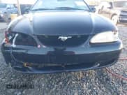 ✅ 1998 Ford Mustang • VIN: 1FAFP4046WF268384 • Lot: 43728255. Wystawiony na IAAI z przebiegiem 137 196 mil. Bezpłatny archiwum sprzedaży aukcyjnych z USA i szczegółowy raport historii pojazdu na DreamBid. Zdjęcie 15.